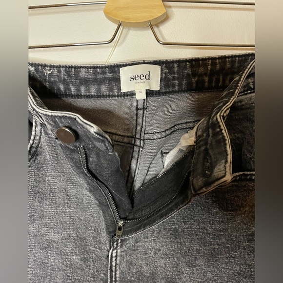 Seed Heritage - as new - charcoal/acid wash - straight leg jeans - size 10 - Picture 3 of 3